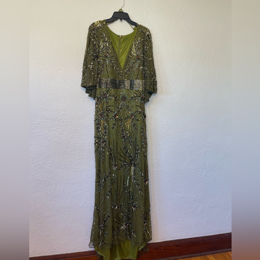 MacDuggal Emerald Green Sequin Plus Size Gown - Like New